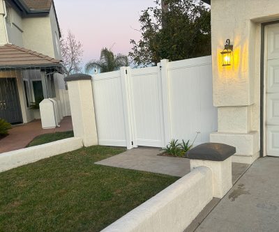 Vinyl fence 002