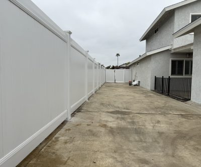 Vinyl fence 010