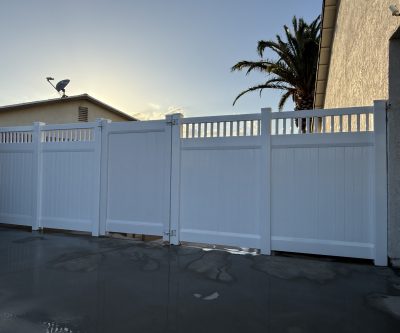 Vinyl fence 017