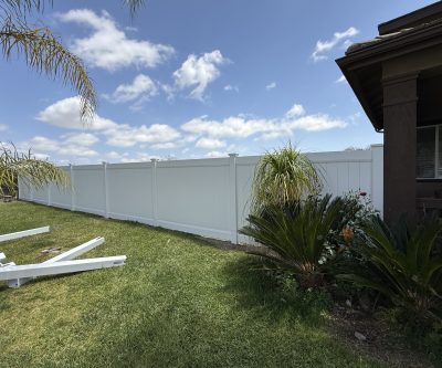 Vinyl fence 0018