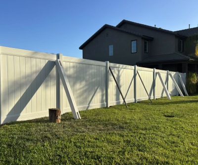 Vinyl fence 019