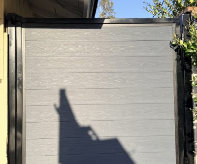 Vinyl fence 038