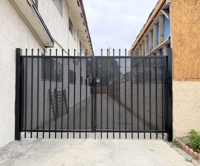 Wrought iron fence 093
